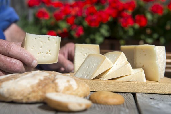 Südtirol - Kultur, Tradition, Köstliches aus der Küche ...